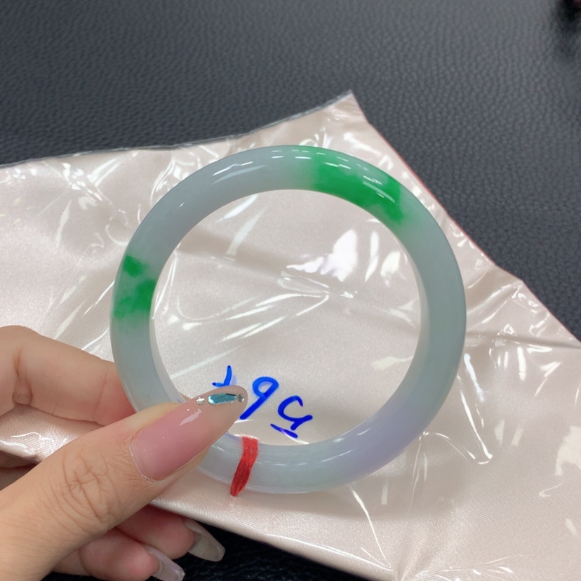 【闪购商品】翡翠手镯未镶嵌小*定金