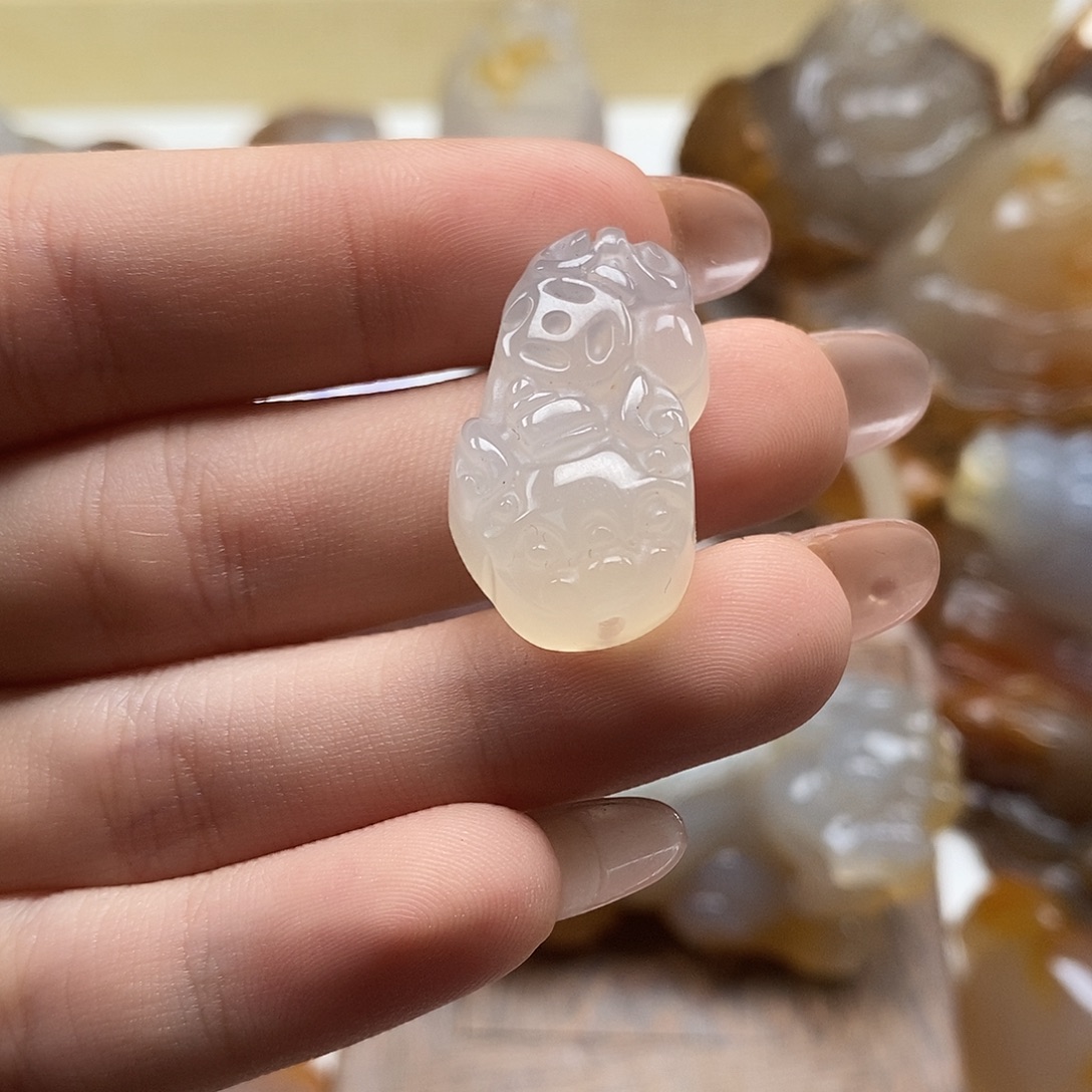 玛瑙/玉髓未镶嵌颈饰