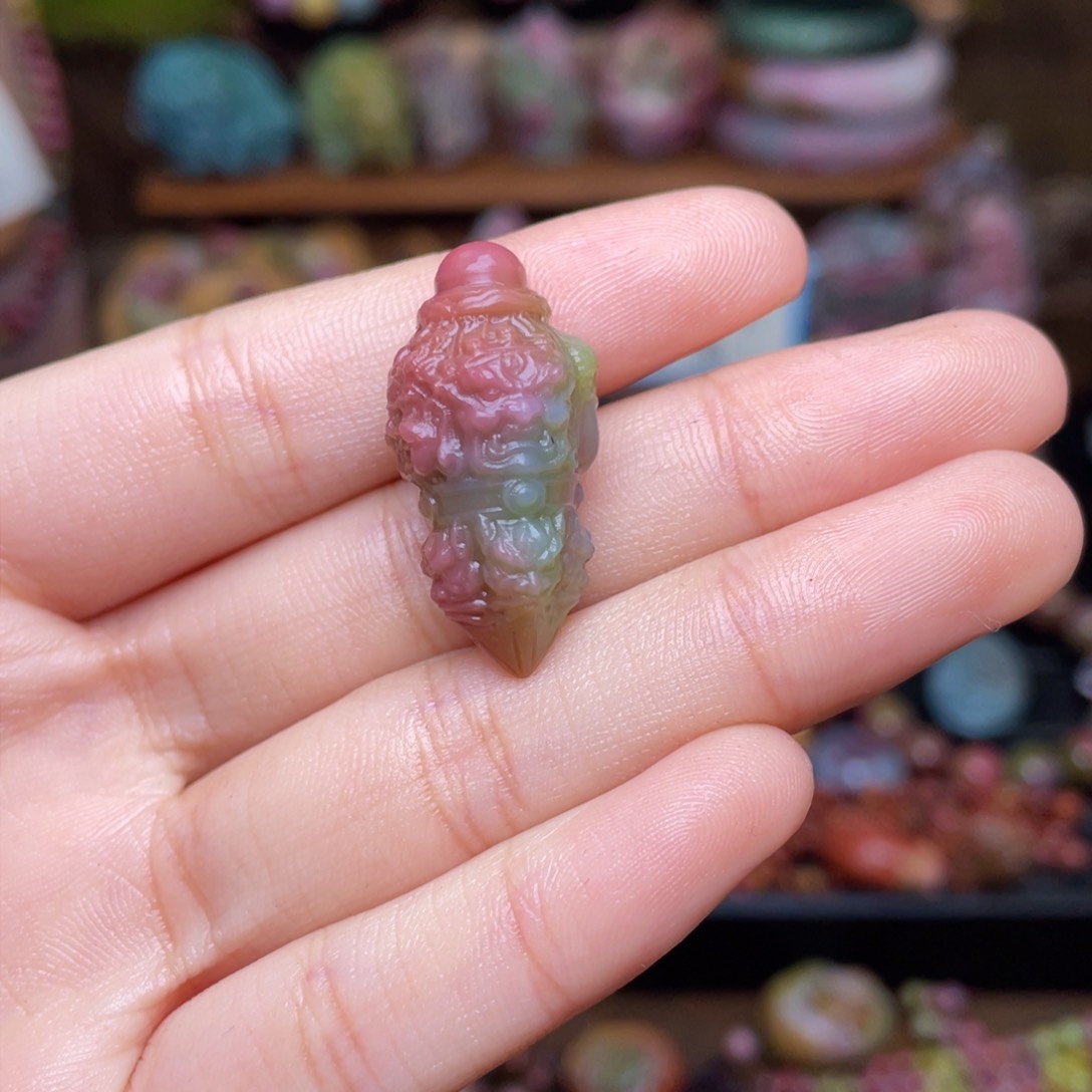 玛瑙/玉髓珠宝半成品未镶嵌?*盐源玛瑙炫彩彩虹降魔杵