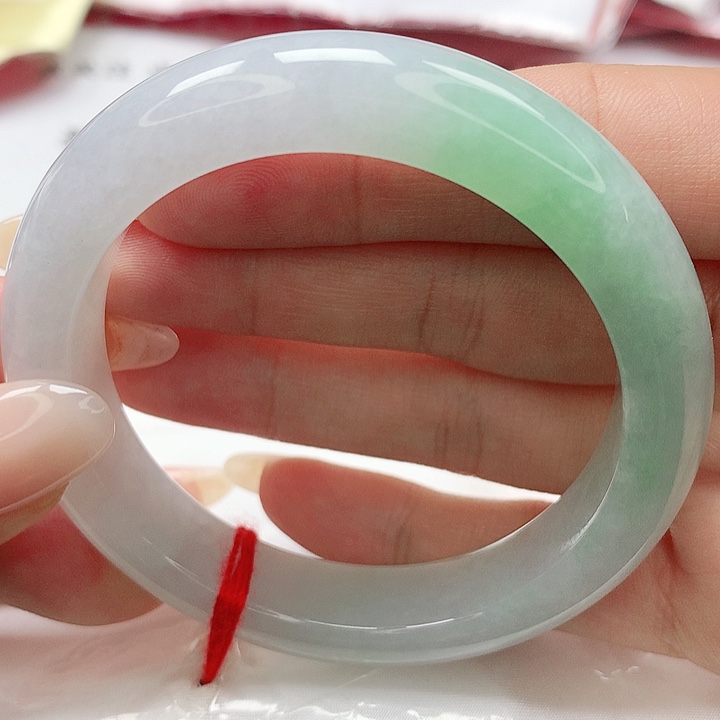 翡翠手镯未镶嵌缅甸天然A货翡翠