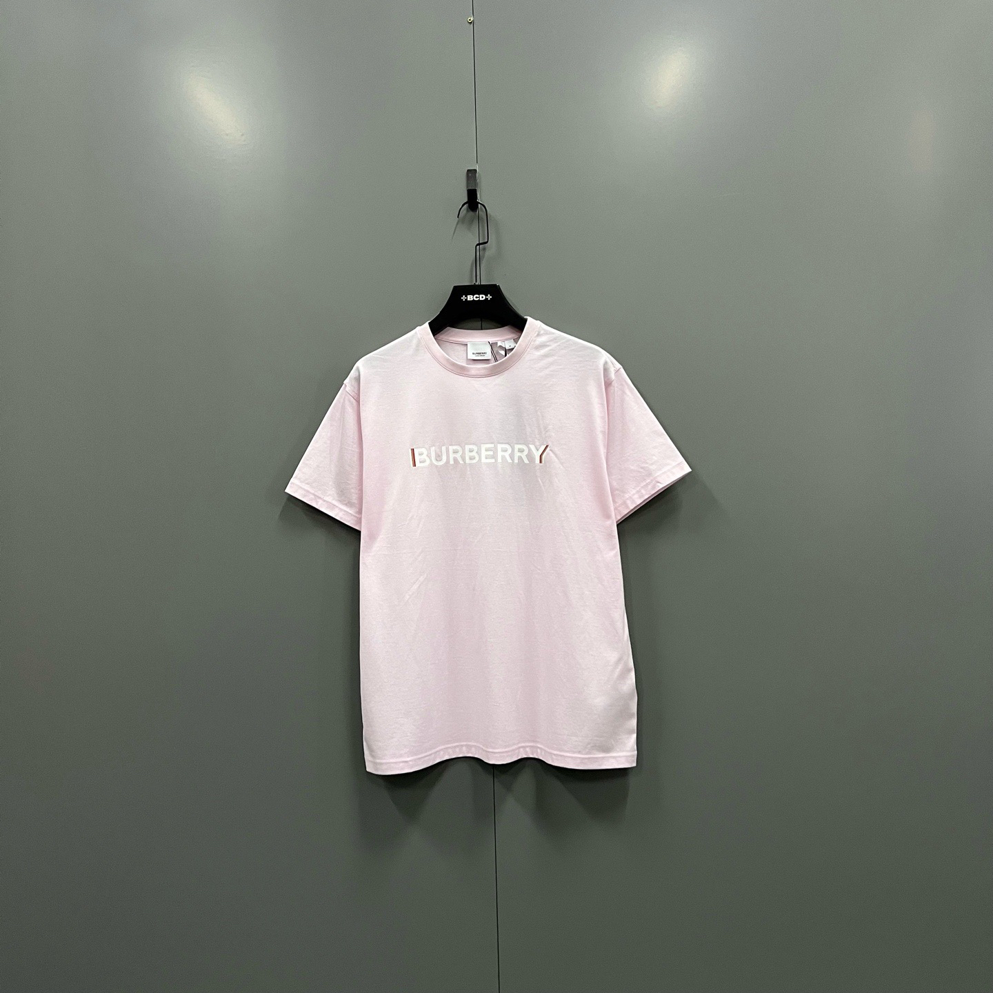 95新 BURBERRY/博柏利 jp905 017778 粉色印花短袖 M码
