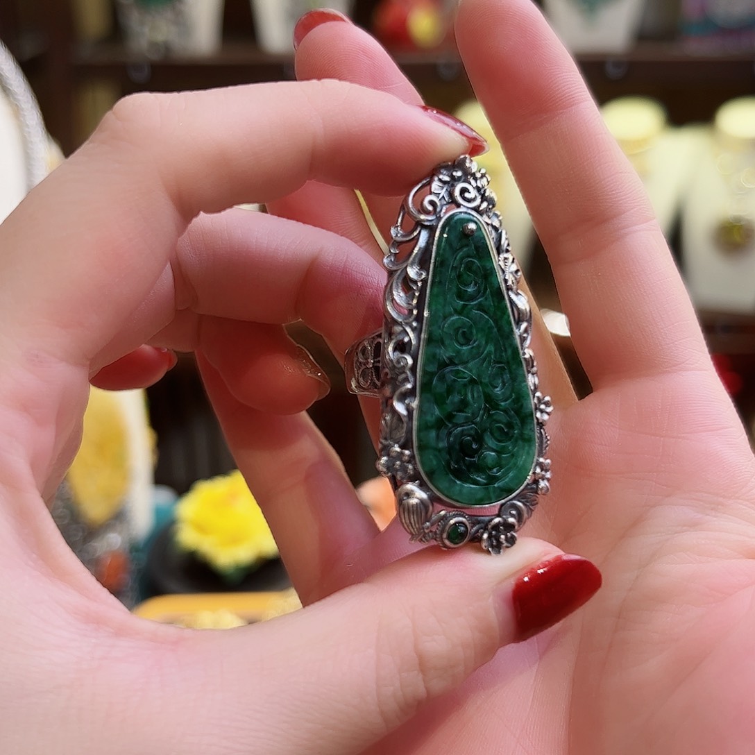 翡翠戒指银S925镶嵌戒指