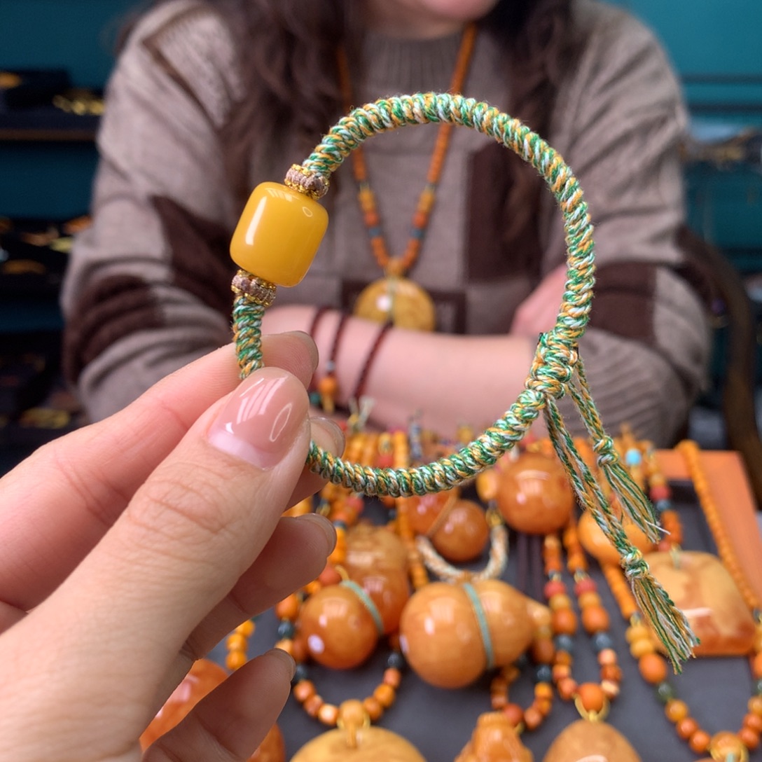 蜜蜡未镶嵌手绳天然