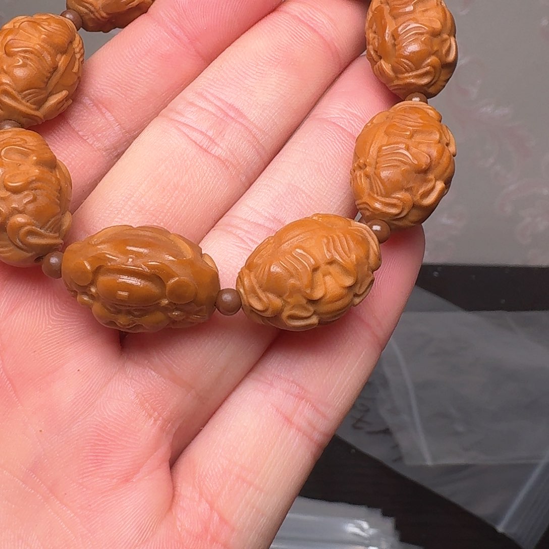 橄榄核手串给客户