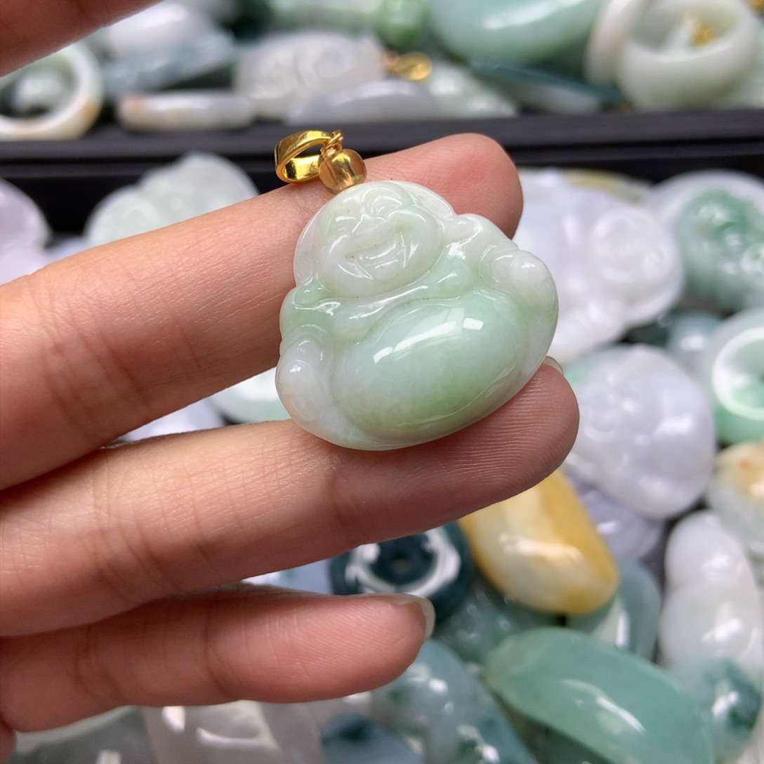 翡翠颈饰未镶嵌天然翡翠