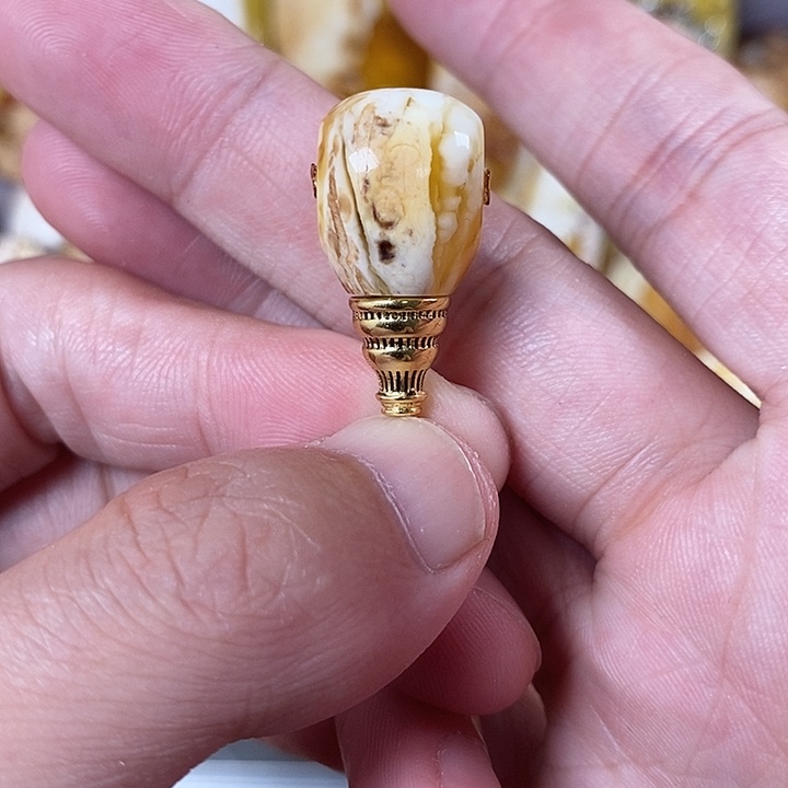 琥珀未镶嵌裸石我