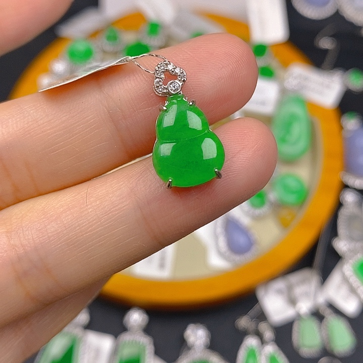 翡翠银S925镶嵌颈饰