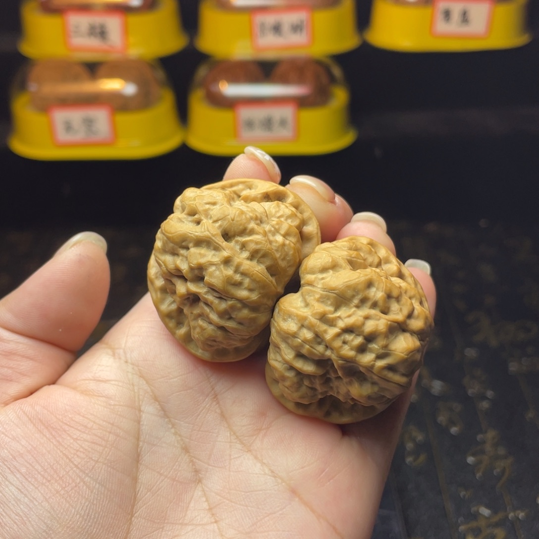 文玩核桃吊坠蛤蟆头39尺微修