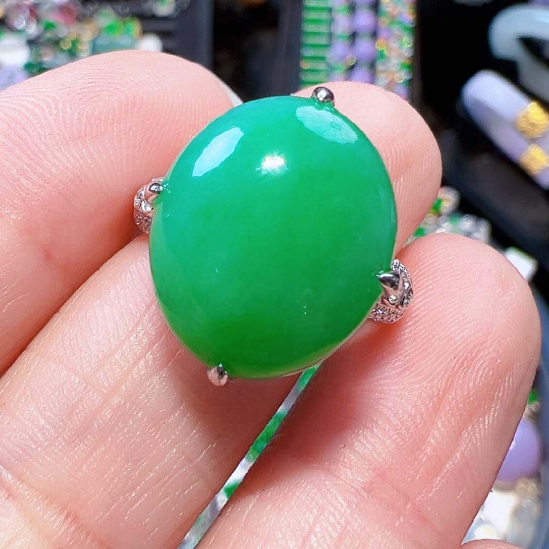 翡翠戒指18K金镶嵌签收后24小时鉴赏期