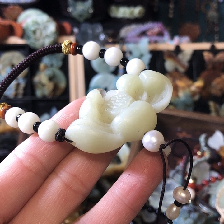 岫玉未镶嵌岫玉挂件