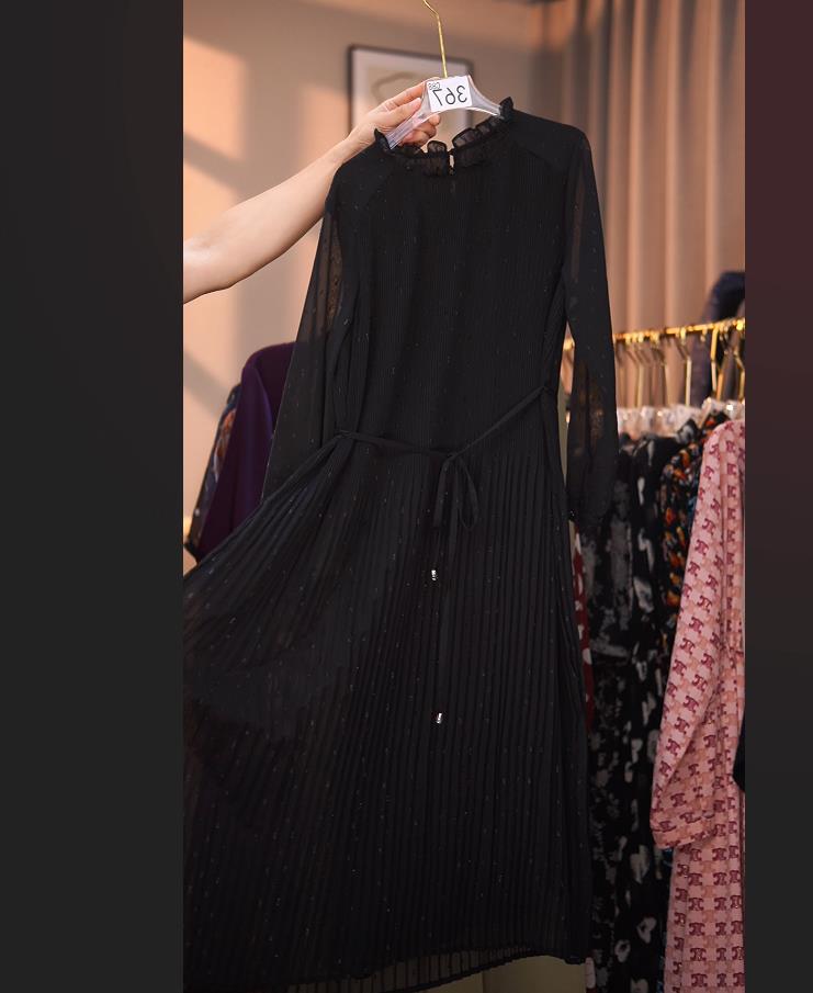 C95长袖XW1宽松19连衣裙女装连衣裙显瘦长款