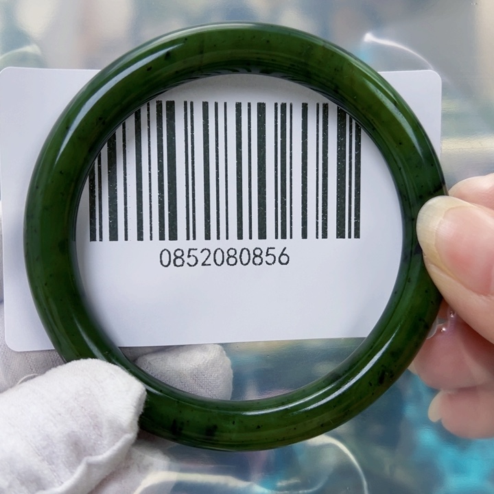 和田玉未镶嵌手镯包容58