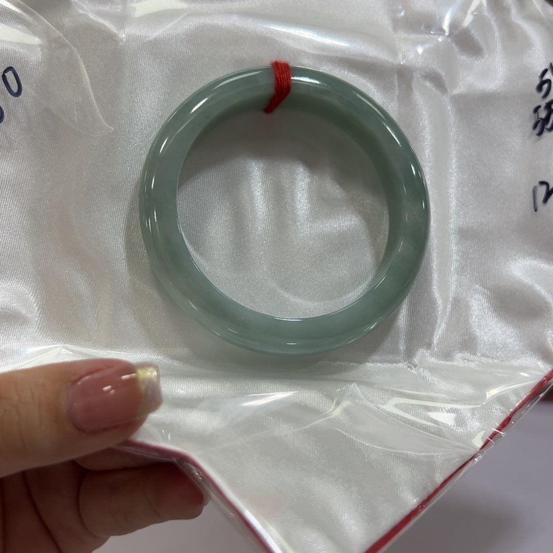 翡翠手镯未镶嵌J****g手镯