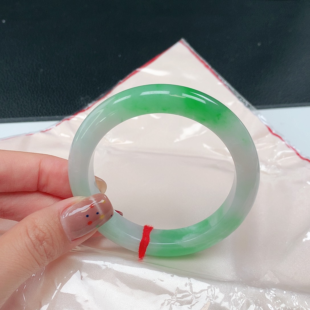 未镶嵌手镯翡翠521
