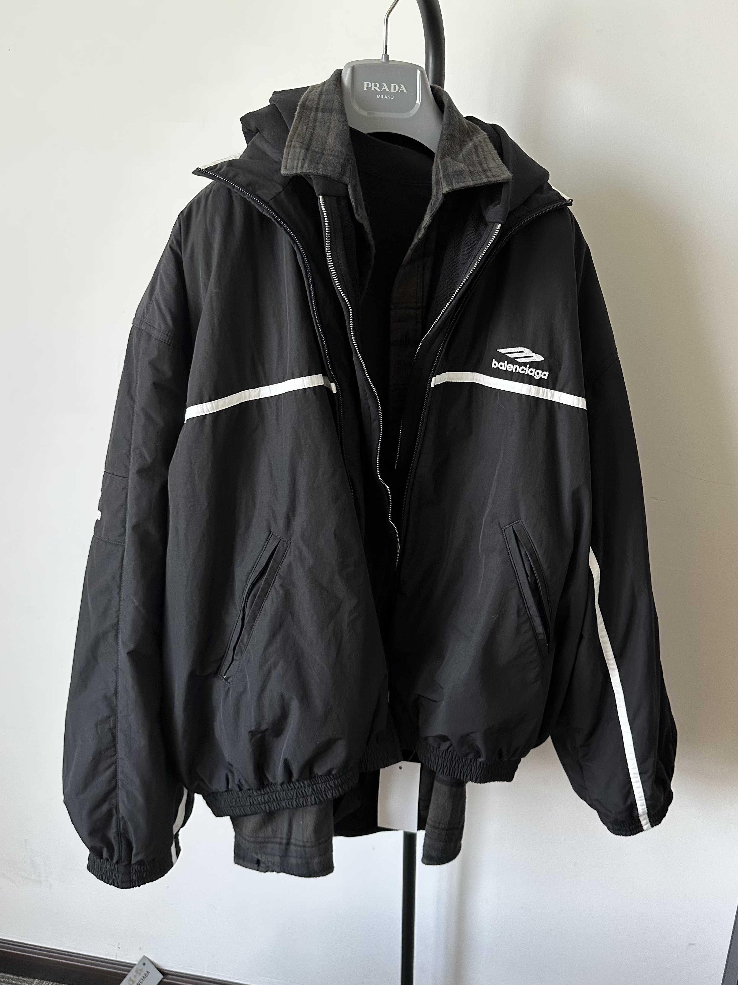 未使用 Balenciaga/巴黎世家 拼接Logo印花连帽夹克外套 3码