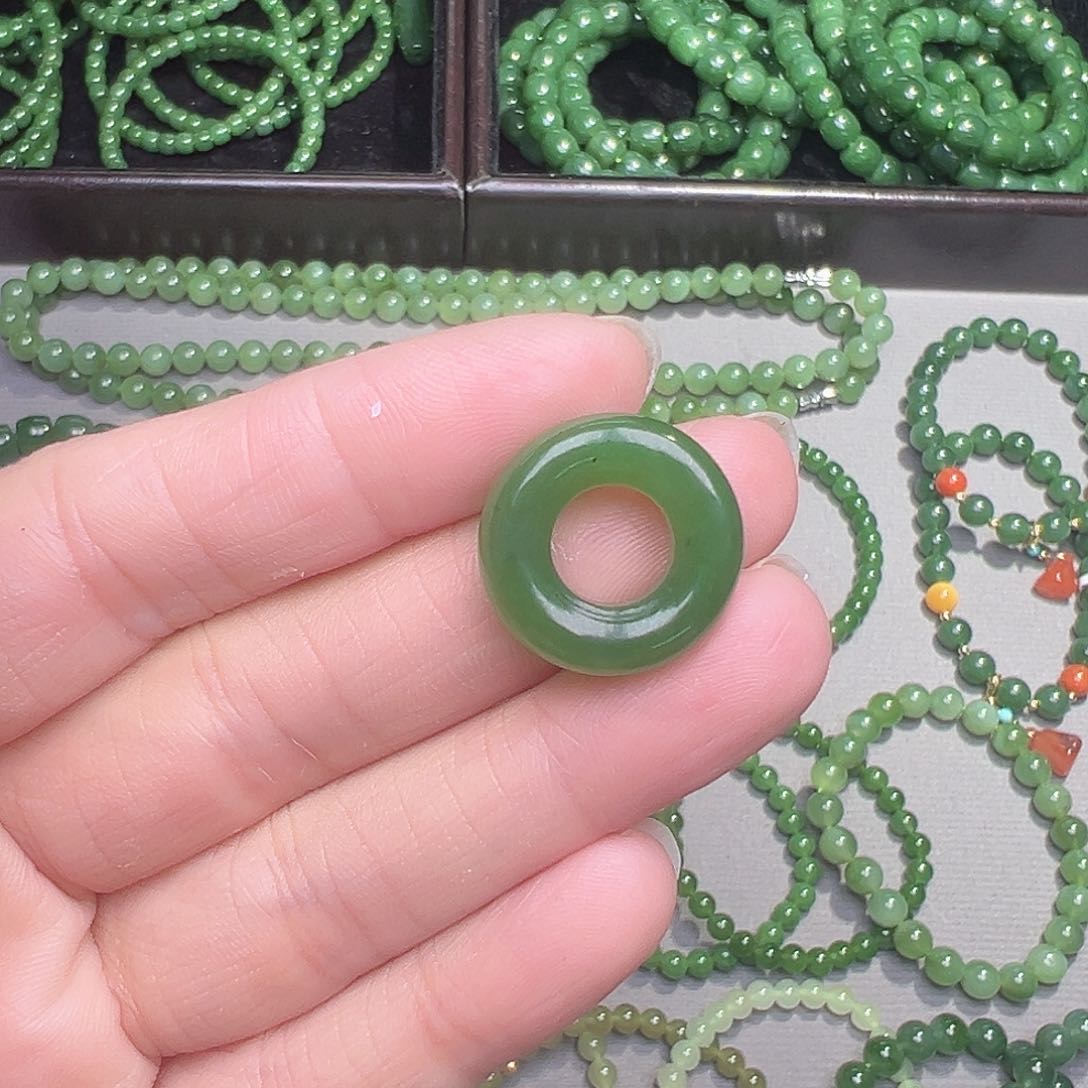 和田玉（碧玉）未镶嵌颈饰
