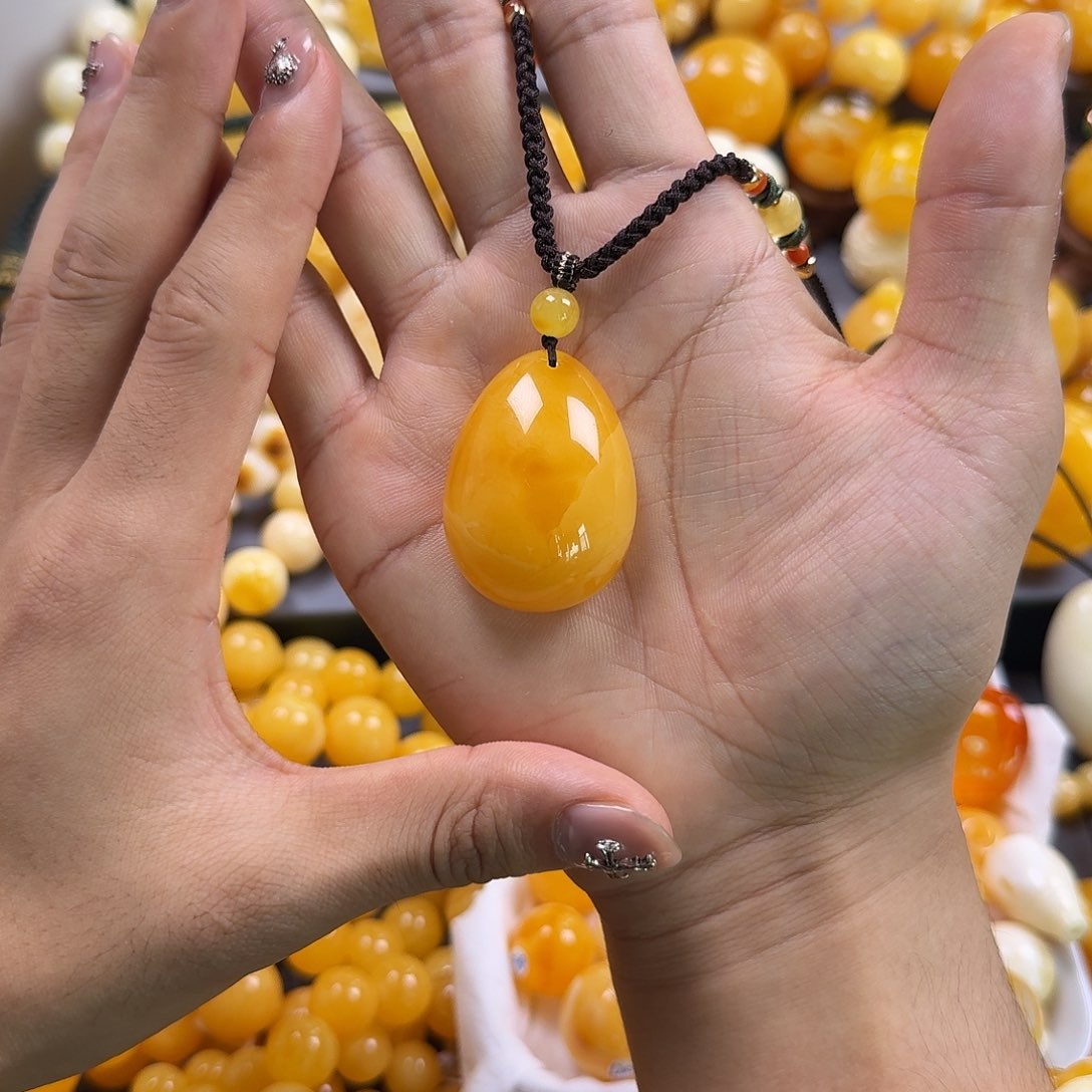 琥珀珠宝奇石未镶嵌水滴