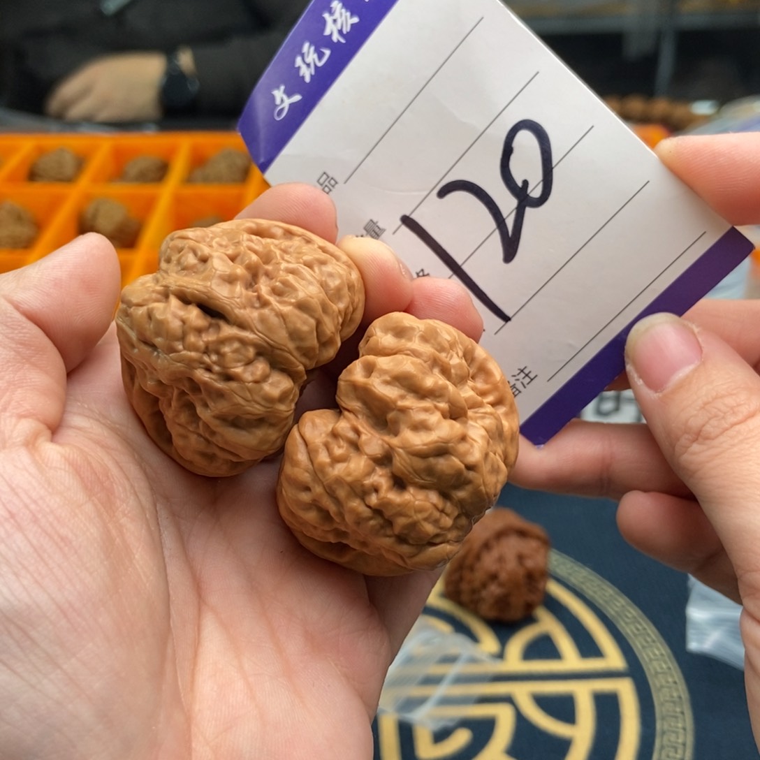 文玩核桃吊坠42蛤蟆头