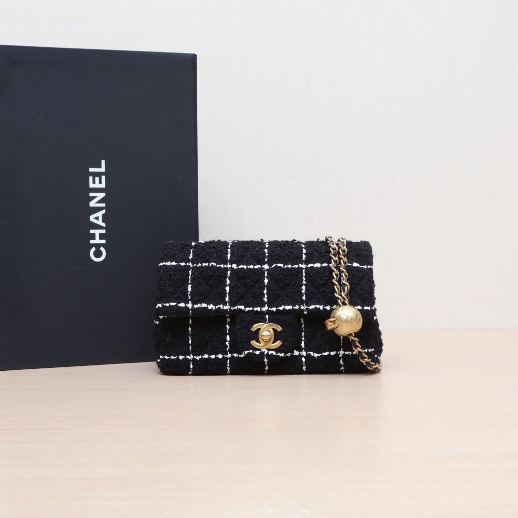 99新 Chanel/香奈儿 小花6花CF口盖包金球大Mini 黑色毛呢芯片开 