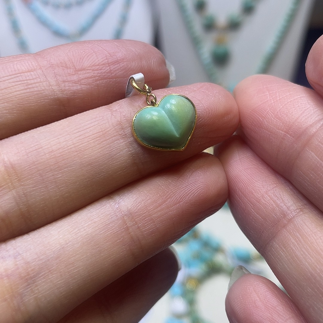 绿松石18K金镶嵌吊坠