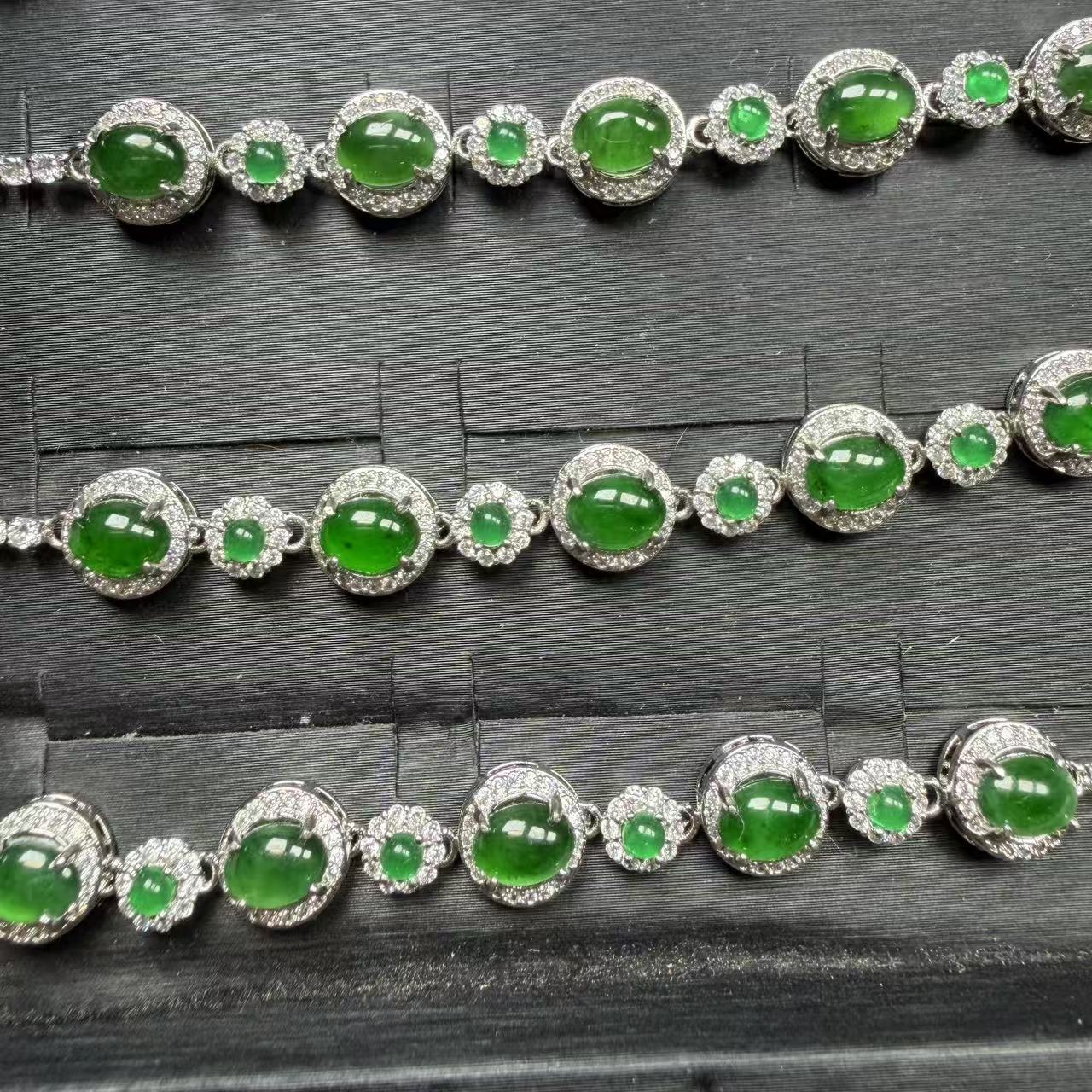 【玉经纶】204404/Q66-天然A货翡翠手链-多样性发其一