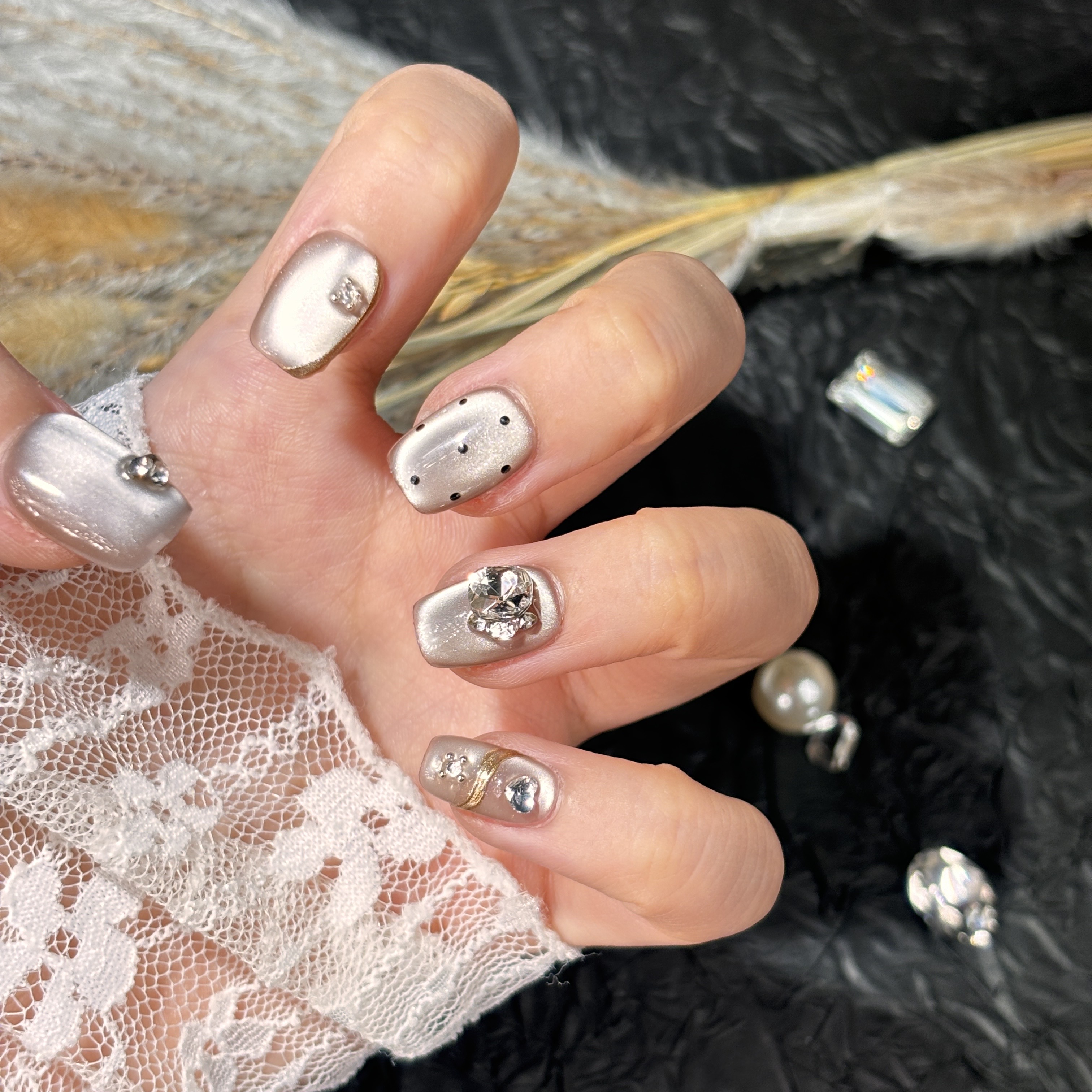 [波点月光]轻奢纯手工穿戴甲纯手工猫眼波点显长显白穿戴甲推荐