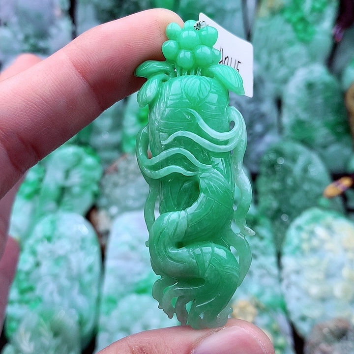 翡翠吊坠(不含链)未镶嵌