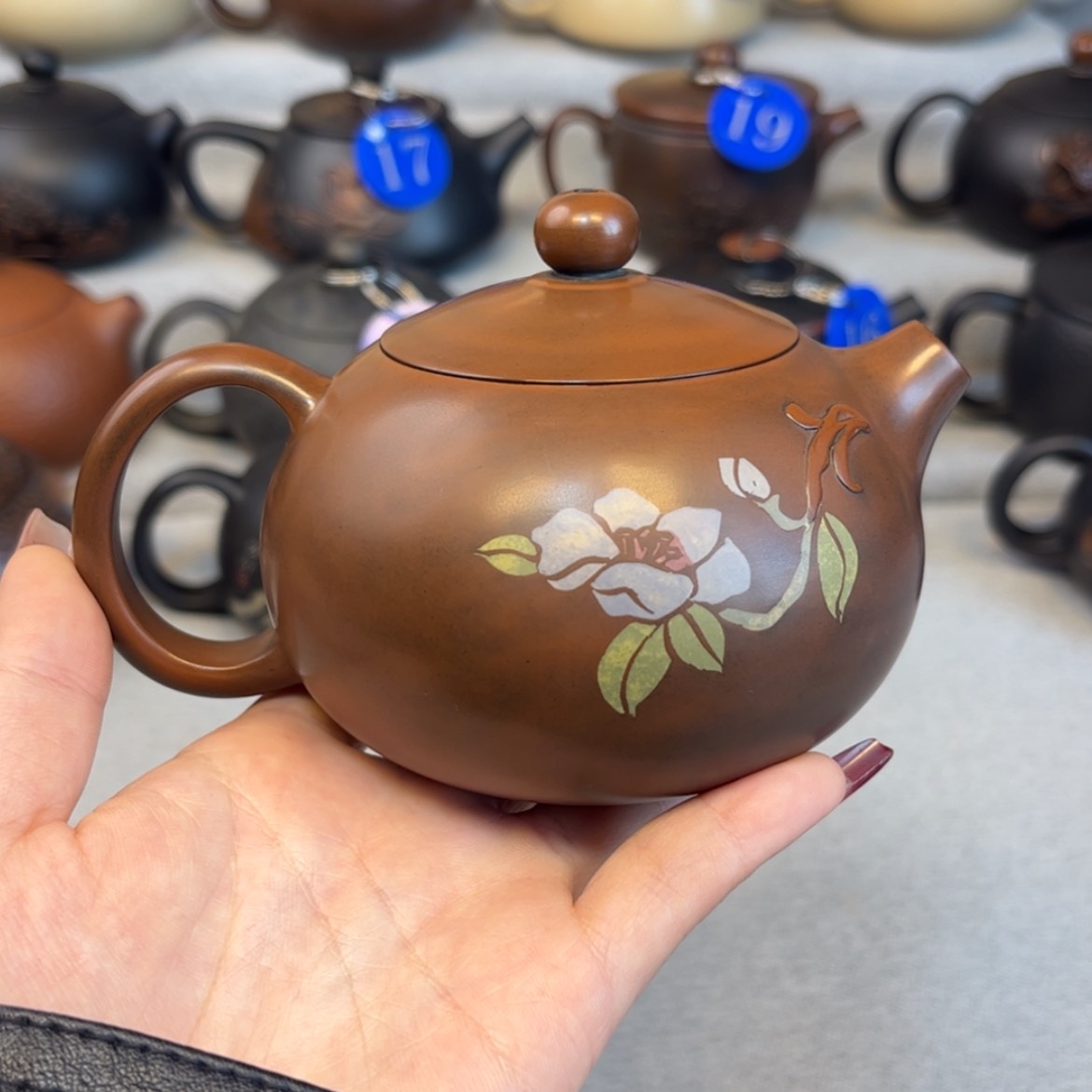 【闪购商品】红泥 微瑕 容量 230c c