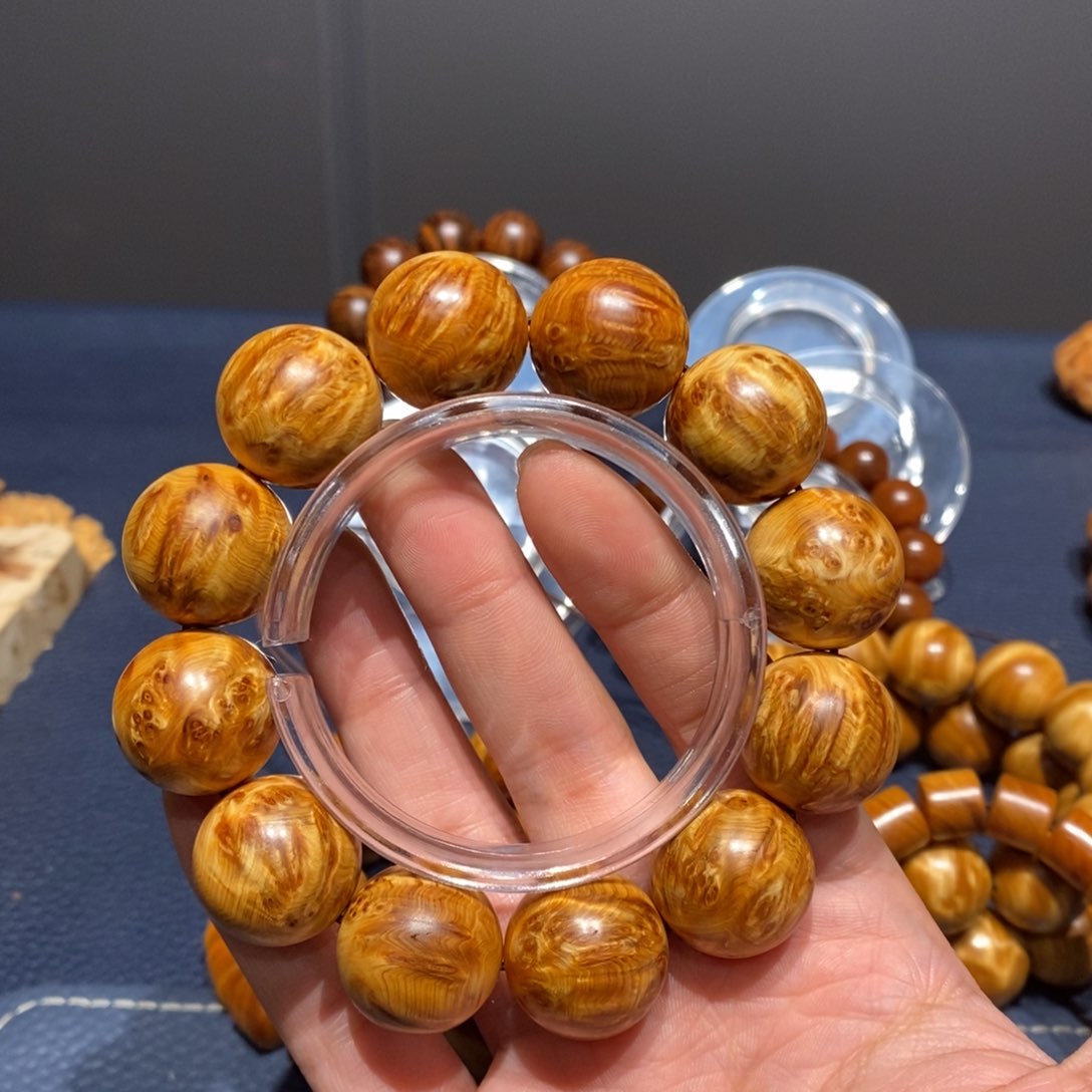 柏木（崖柏）用****62.0陈化火焰纹