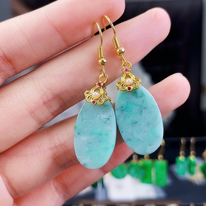 翡翠耳饰未镶嵌饰品