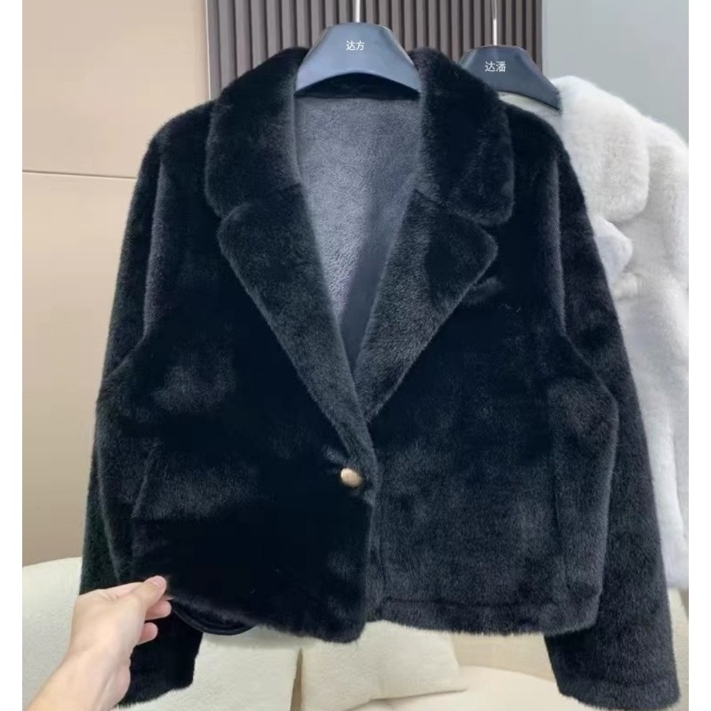 时尚西装领百搭短款毛毛外套上衣K24326