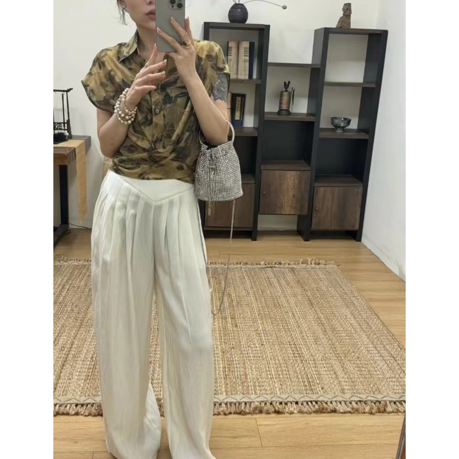 1021两色时尚小衫