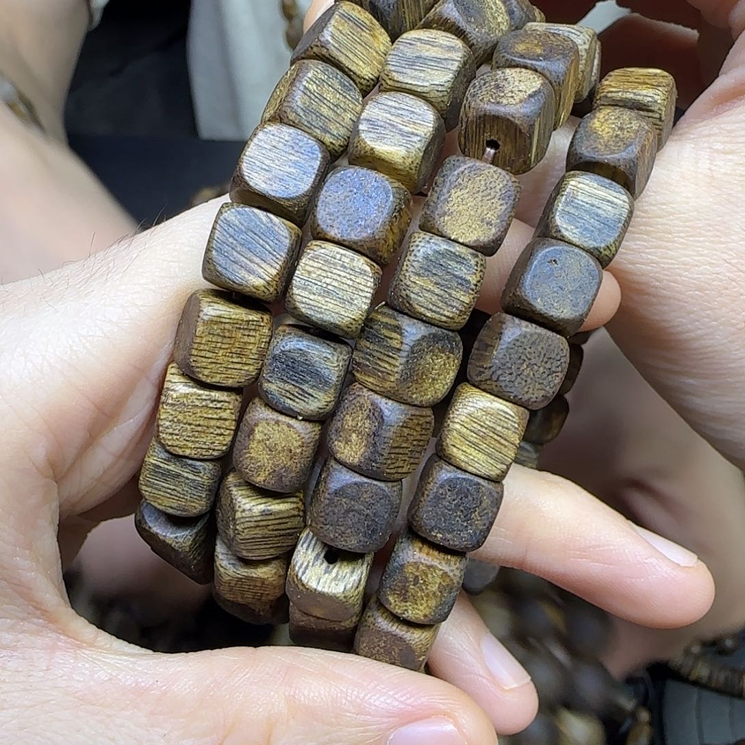 沉香沉香碎屑+99分沉0.8方糖珠单圈8克加多样性发一