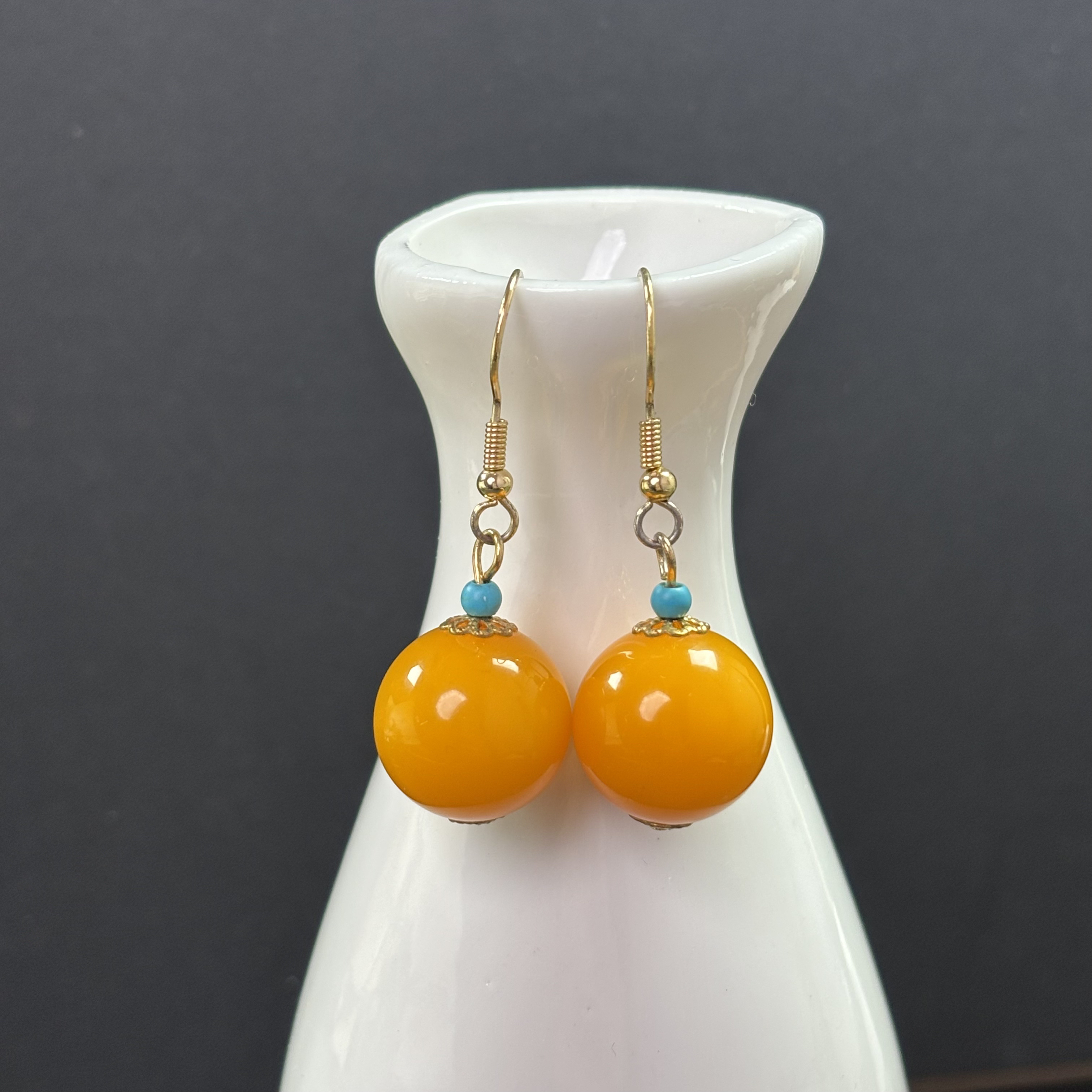 W002 【藏收级】藏族精工打磨 16mm圆珠耳坠