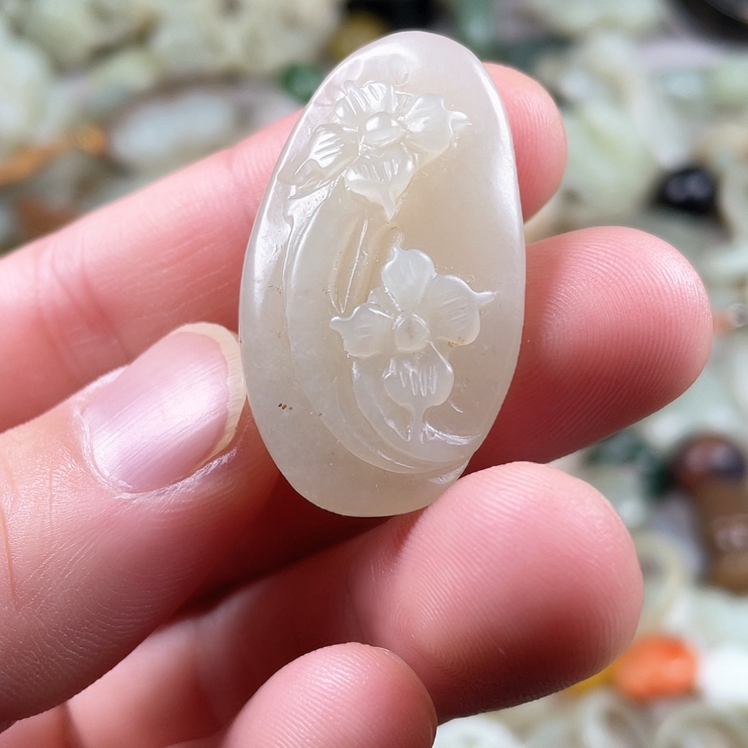 和田玉（糖玉）颈饰未镶嵌