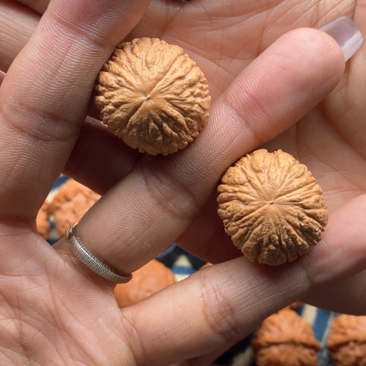 文玩核桃把件手捻