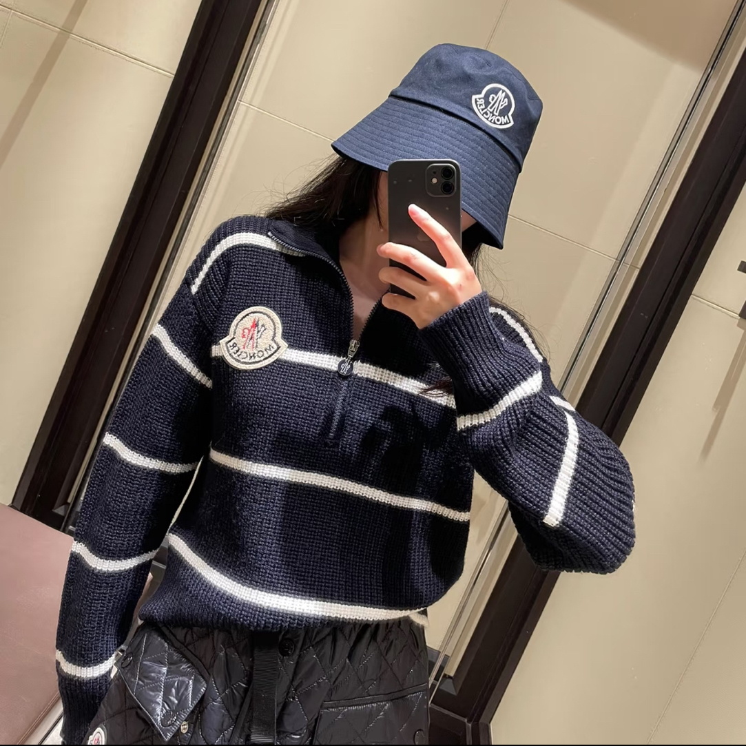 99新 MONCLER 新款大徽章毛衣/xxs码/2024