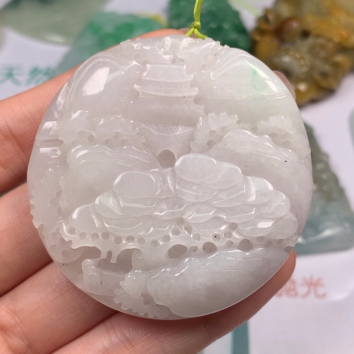 翡翠未镶嵌颈饰翡翠