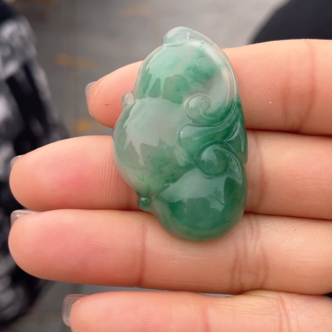 石英质玉颈饰未镶嵌