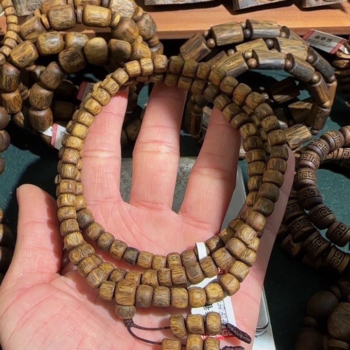 沉香手串白棋板头随形多圈0.7高货22克➕