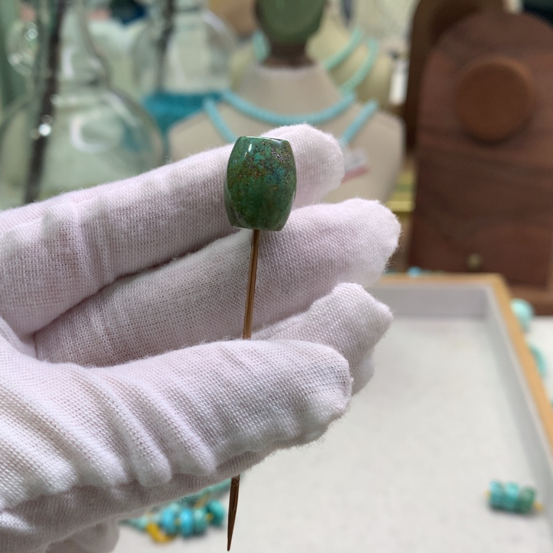 绿松石未镶嵌饰品