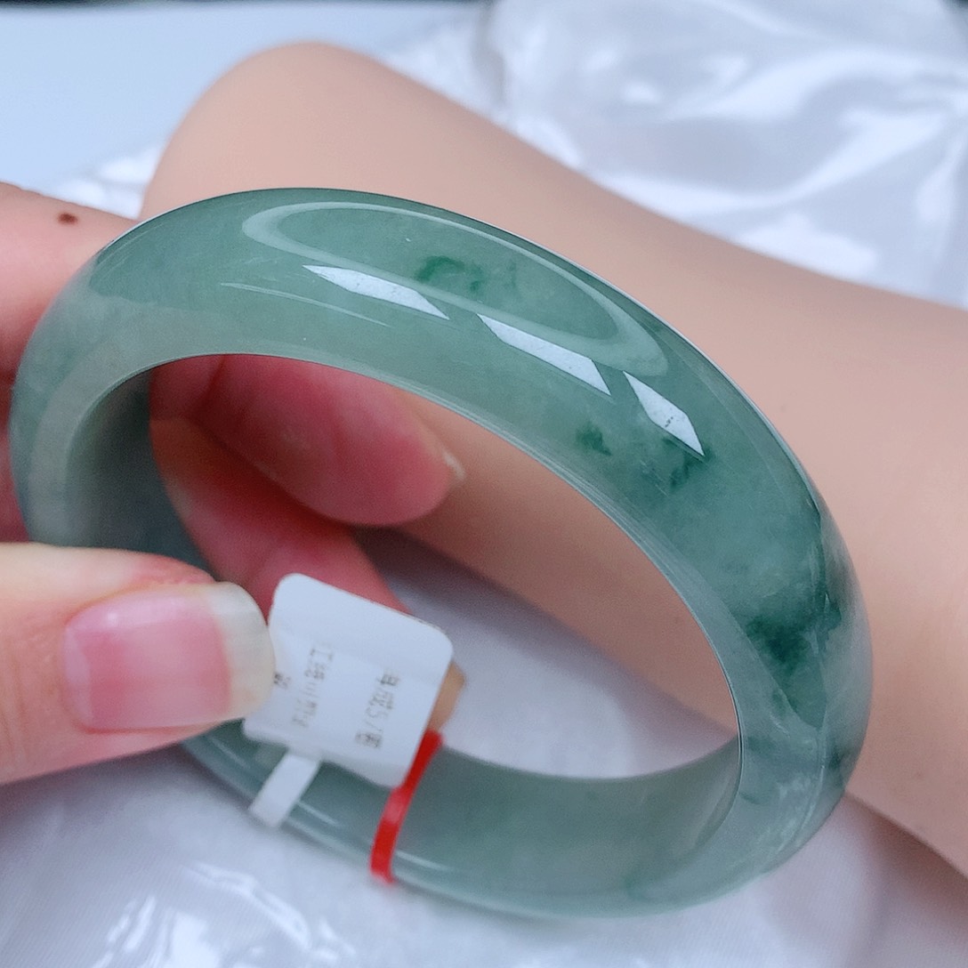 【闪购商品】翡翠手镯未镶嵌，57