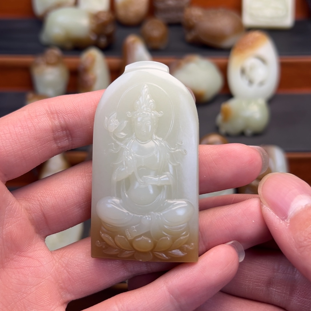 和田玉（糖玉）未镶嵌颈饰