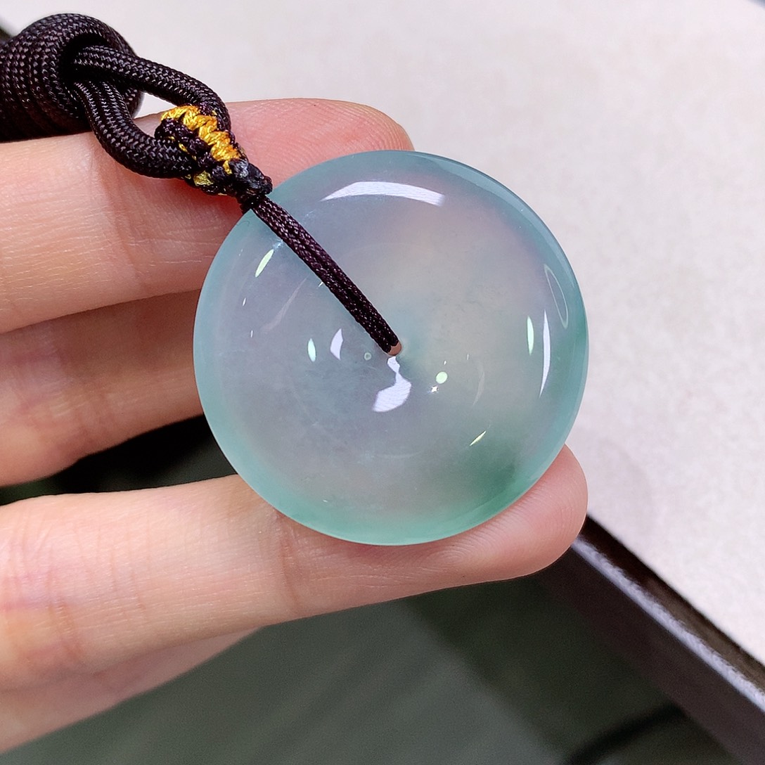 翡翠未镶嵌颈饰编号20