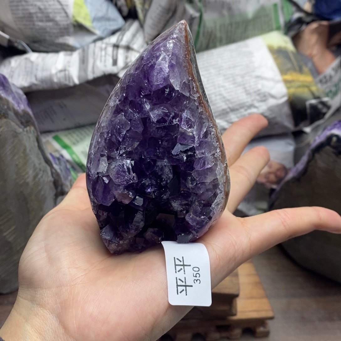 未镶嵌水晶珠宝半成品