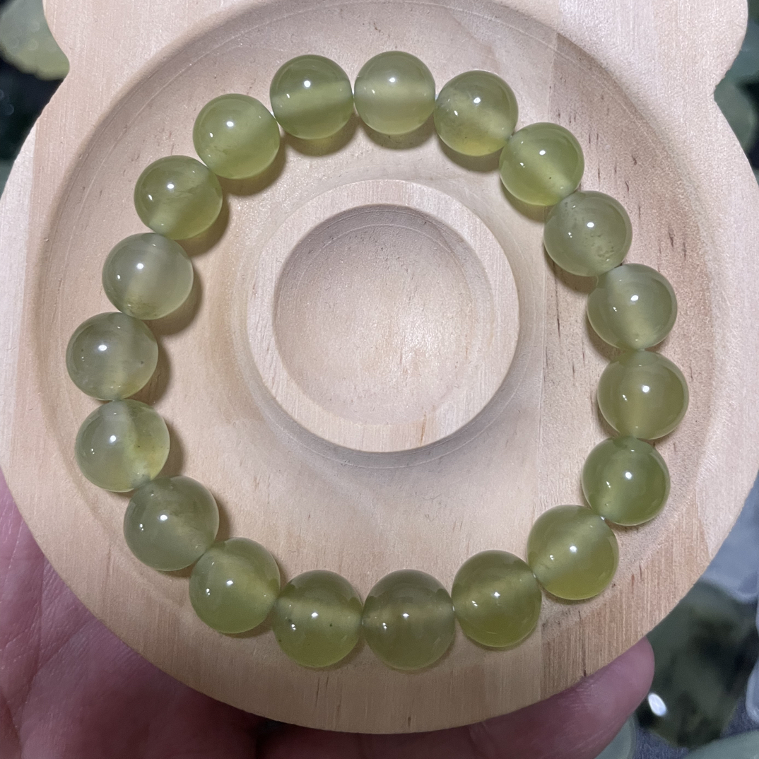 纯天然的岫岩玉石