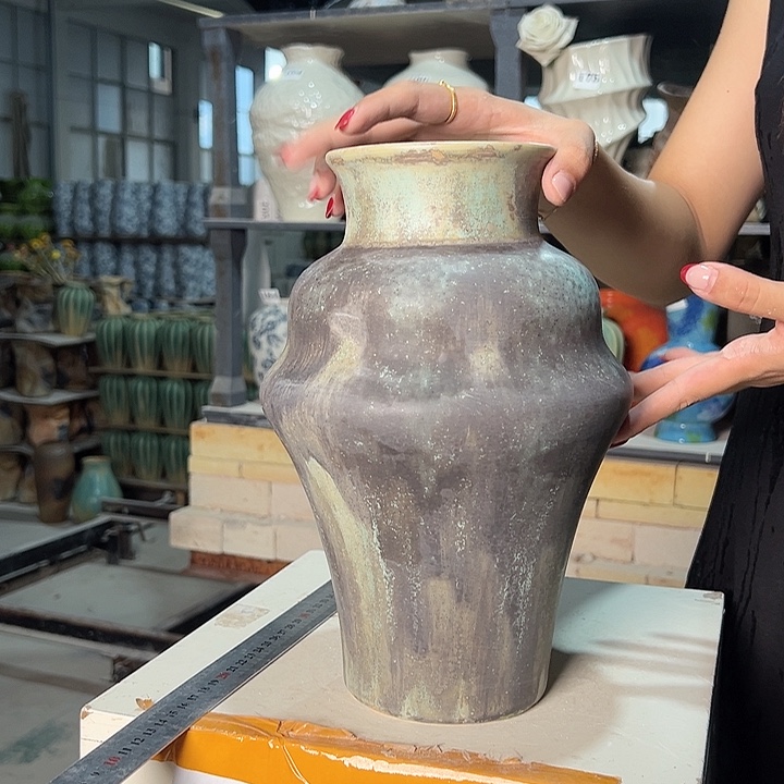 景德镇陶瓷花瓶微瑕介意勿怕