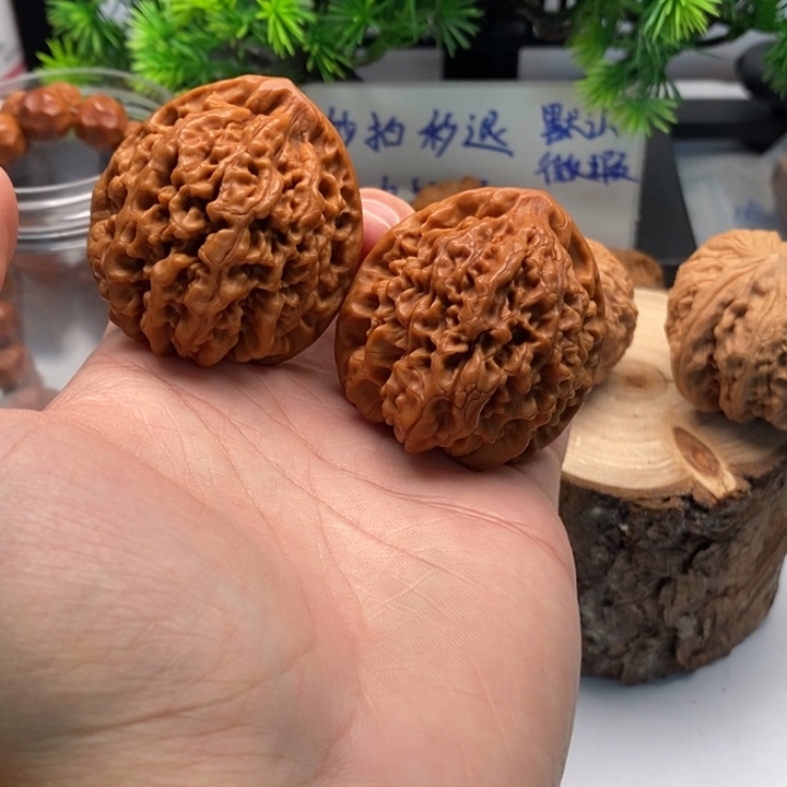 瑞***嘉文玩核桃吊坠44官帽