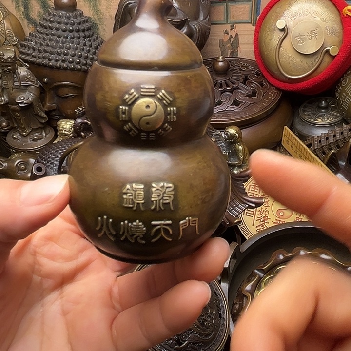 铜器摆件老王直播间