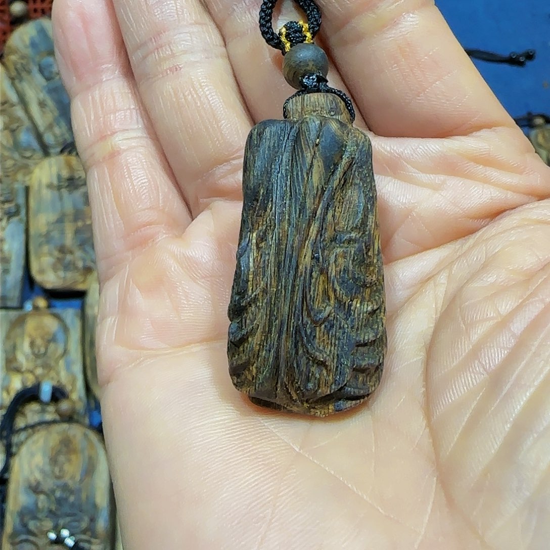 沉香吊坠海*璃海南白奇糖结白菜(聚百财)吊坠5.9克带绳